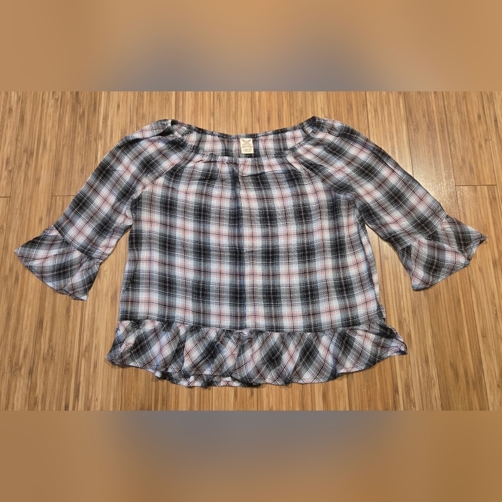 NWOT Faded Glory Ruffled 3/4 Sleeve Blouse